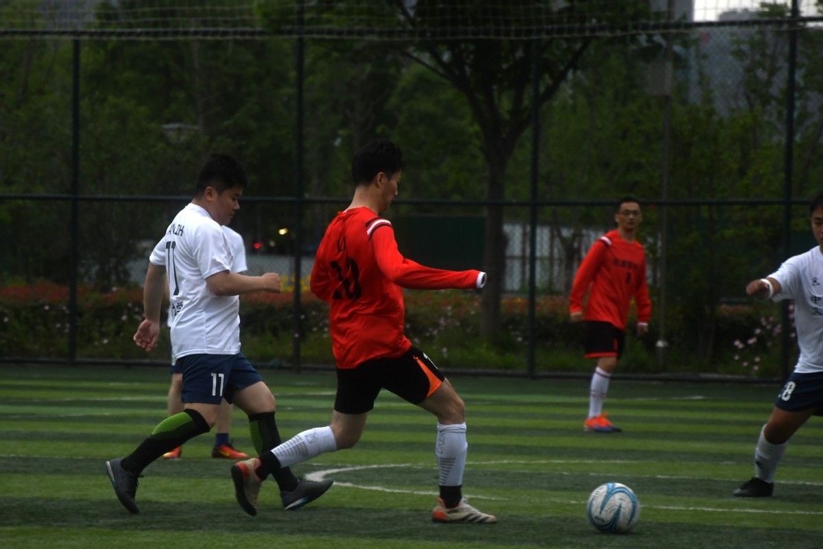 “足”梦前行“毅”往无前2023年“会展杯”足球友谊赛顺利举办