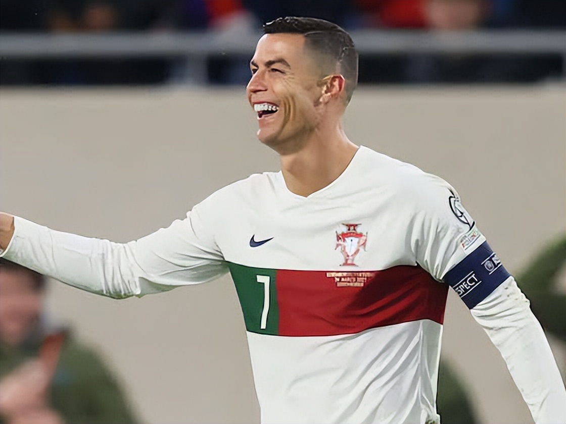 c罗30岁之前打进多少粒进球,c罗30岁后已打入400球