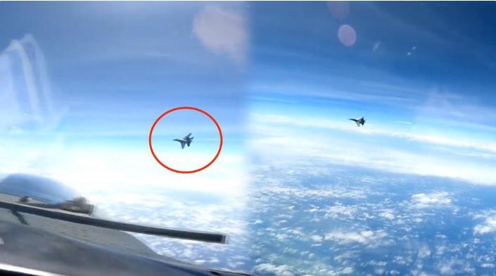 6月3日消息：美军机抵近山东舰，歼16没给歼15机会，与美机拼*刀刺**