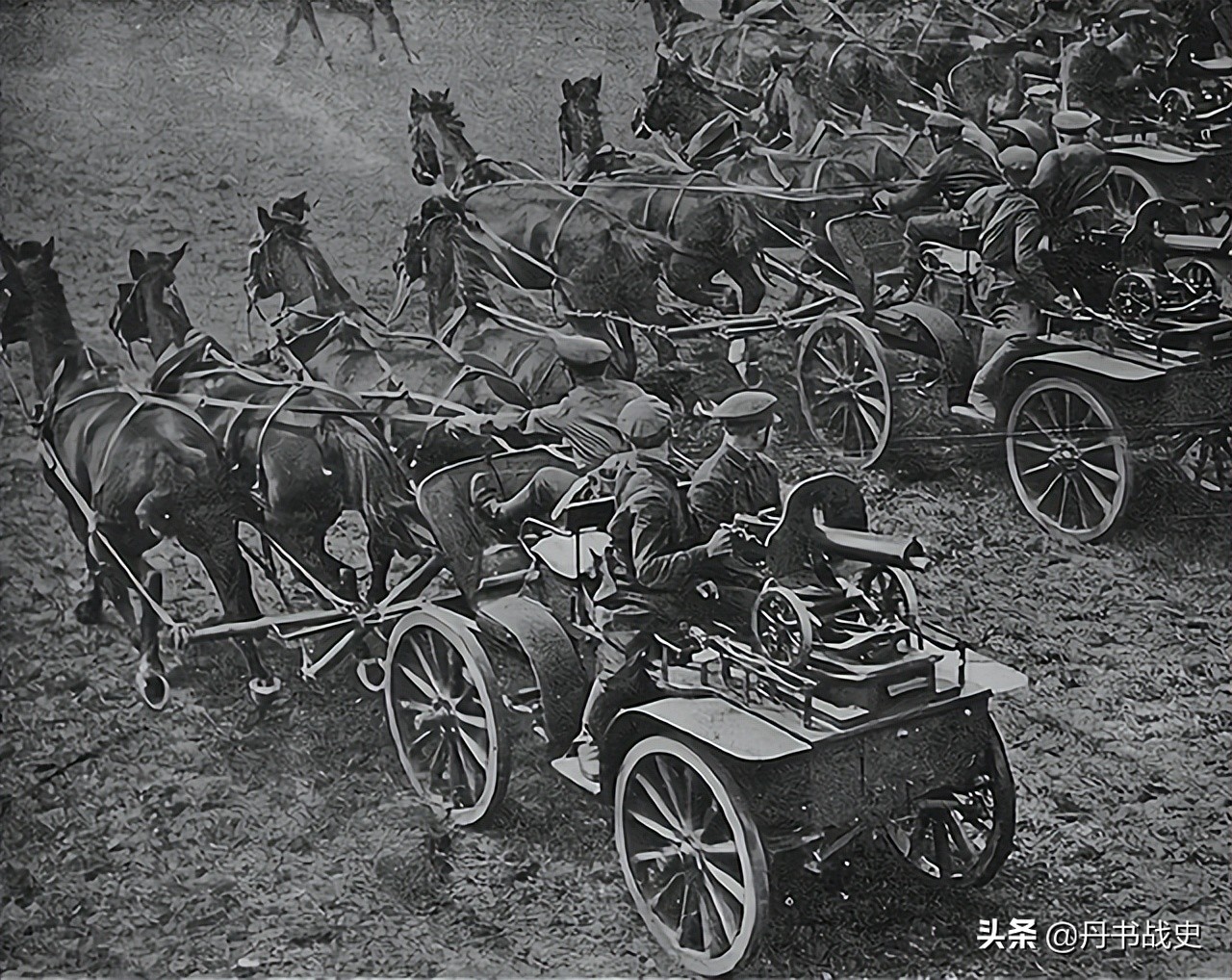 早期失败的机枪战术探索,俄国M1905型牵引式堡垒机枪