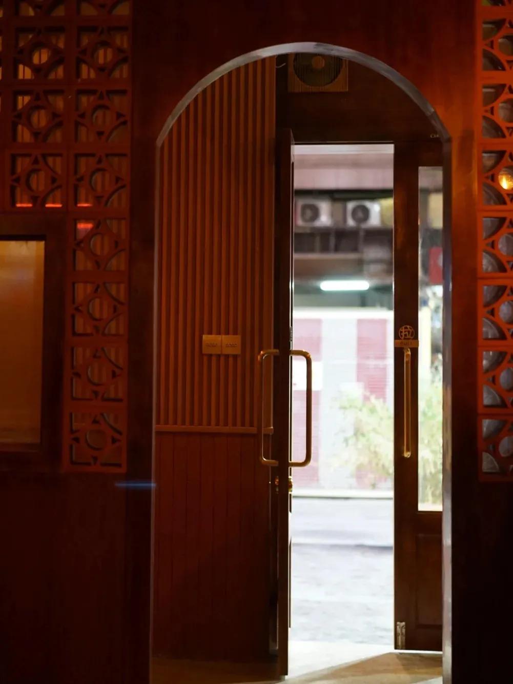 工作推荐广州酒吧,广州适合打工人去的酒吧