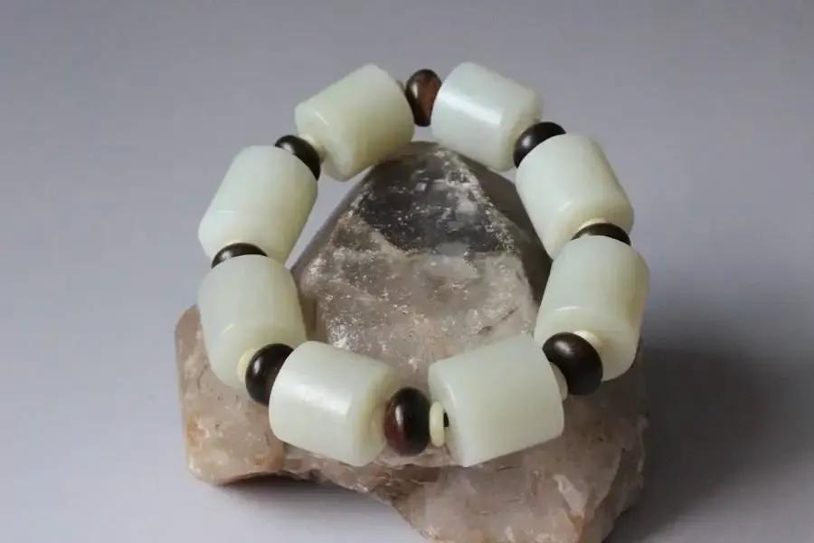 玉手串的寓意,玉手串什么款式比较好看