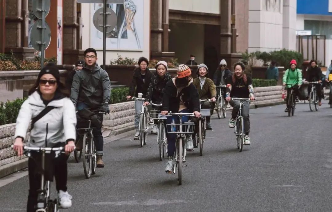 合租天花板上海,合租一个月5万的别墅