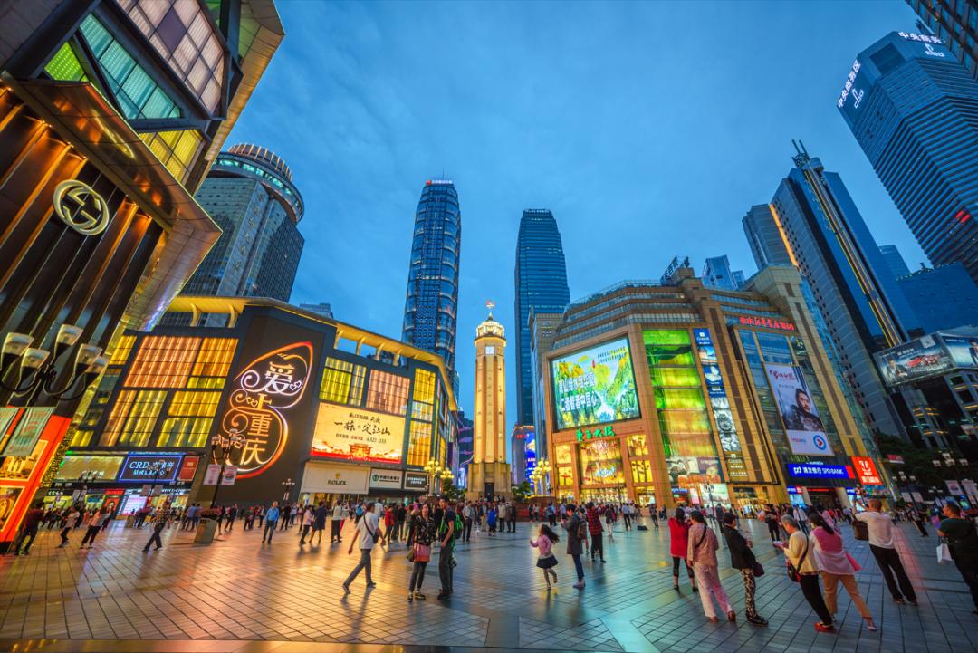 商场衣服为什么这么贵,商场买衣服贵吗