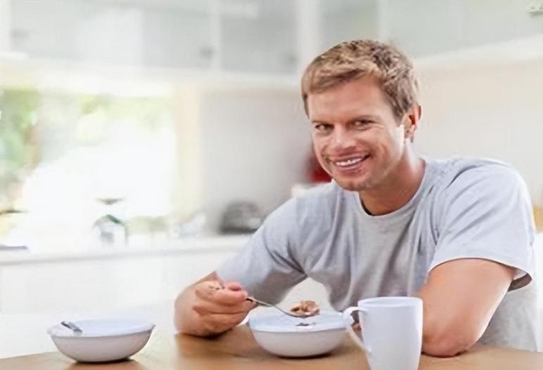 医生提醒：男人的“丁丁”，为何会缩小？不排除这3个原因影响