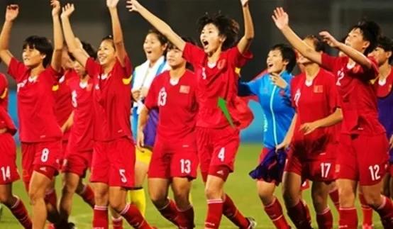 「女足留洋」5场8球！够强！够劲！够厉害！她比沈梦雨还要强