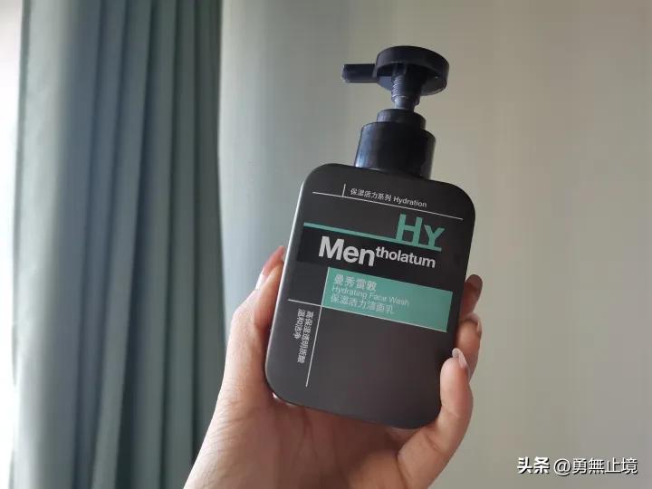 男士用什么洗面奶控油祛痘效果好,洗面奶男士控油祛痘印祛黑头推荐
