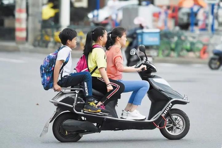 电动车电池鼓包发热会着火吗,电动车电池鼓包怎么降温