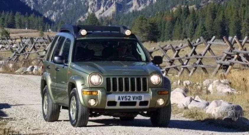 中国第一代越野人教科书,05年小切诺基越野视频