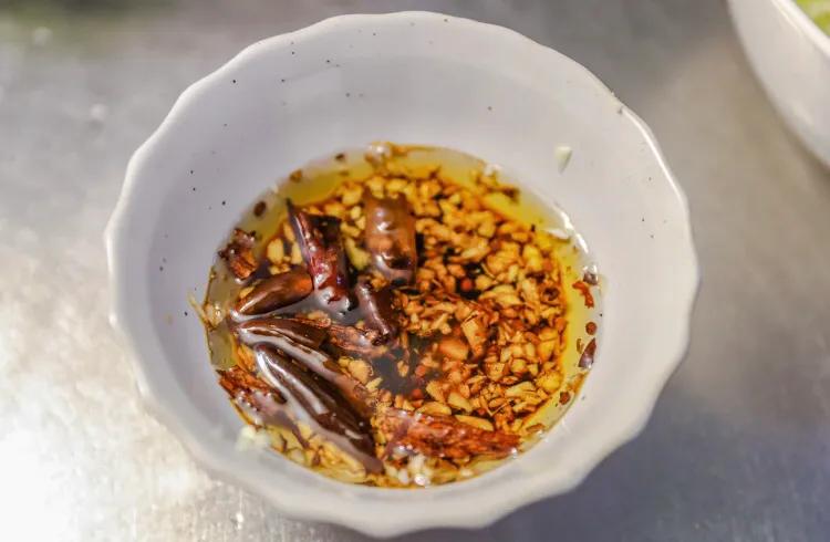 夏天大家喜欢吃的凉拌菜快来看看,家常菜适合夏天做的一道凉拌菜