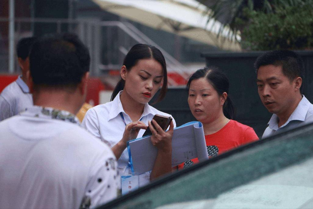 农村假富人最新视频,农村炫富的新形式