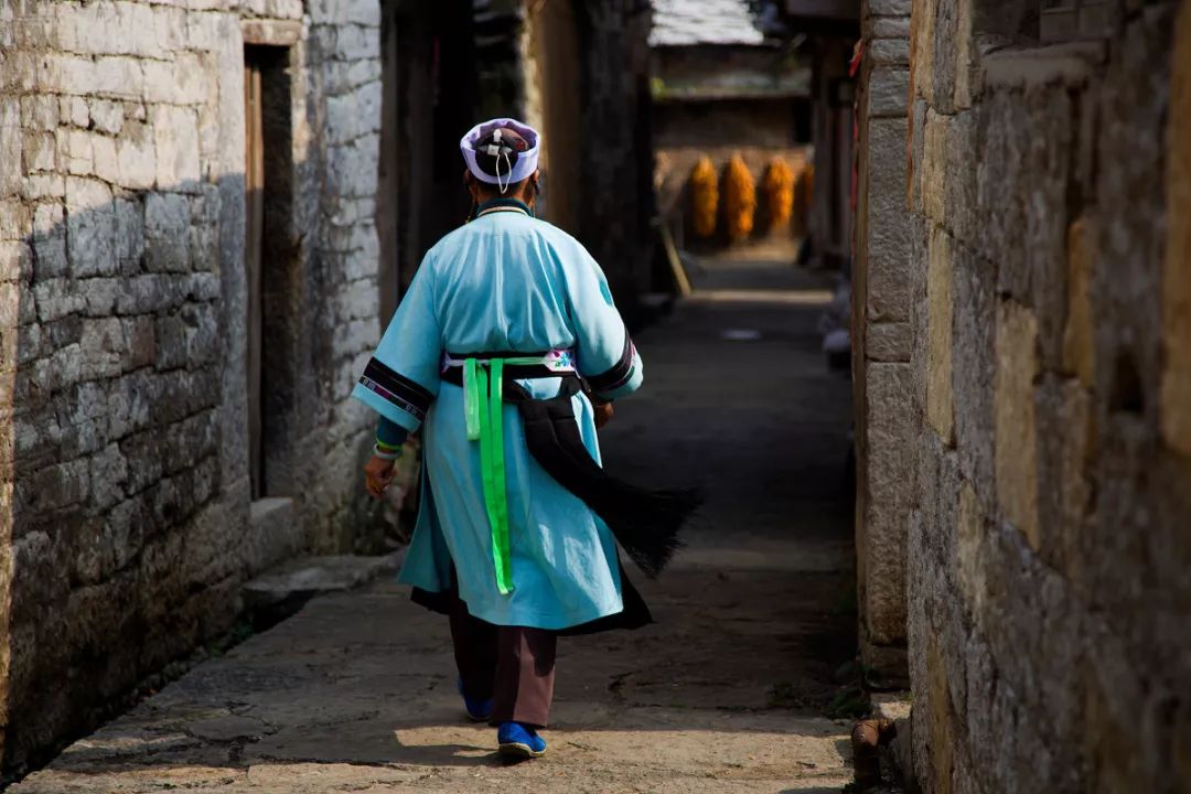 安顺市自然风景区,贵州安顺风景介绍视频