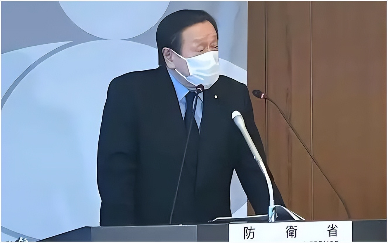 日本，又一次选择了和中国相反的方向