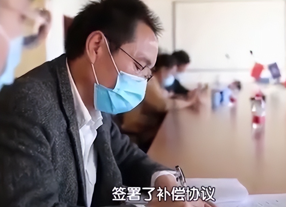 北京男子三万卖房十七年后反悔,北京一老人8000元卖房后反悔