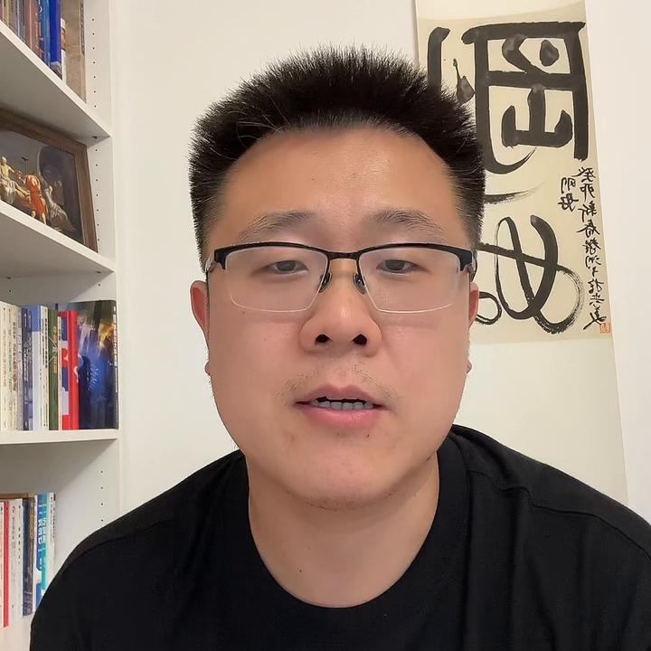 提前锁定今年最佳*场官**小说