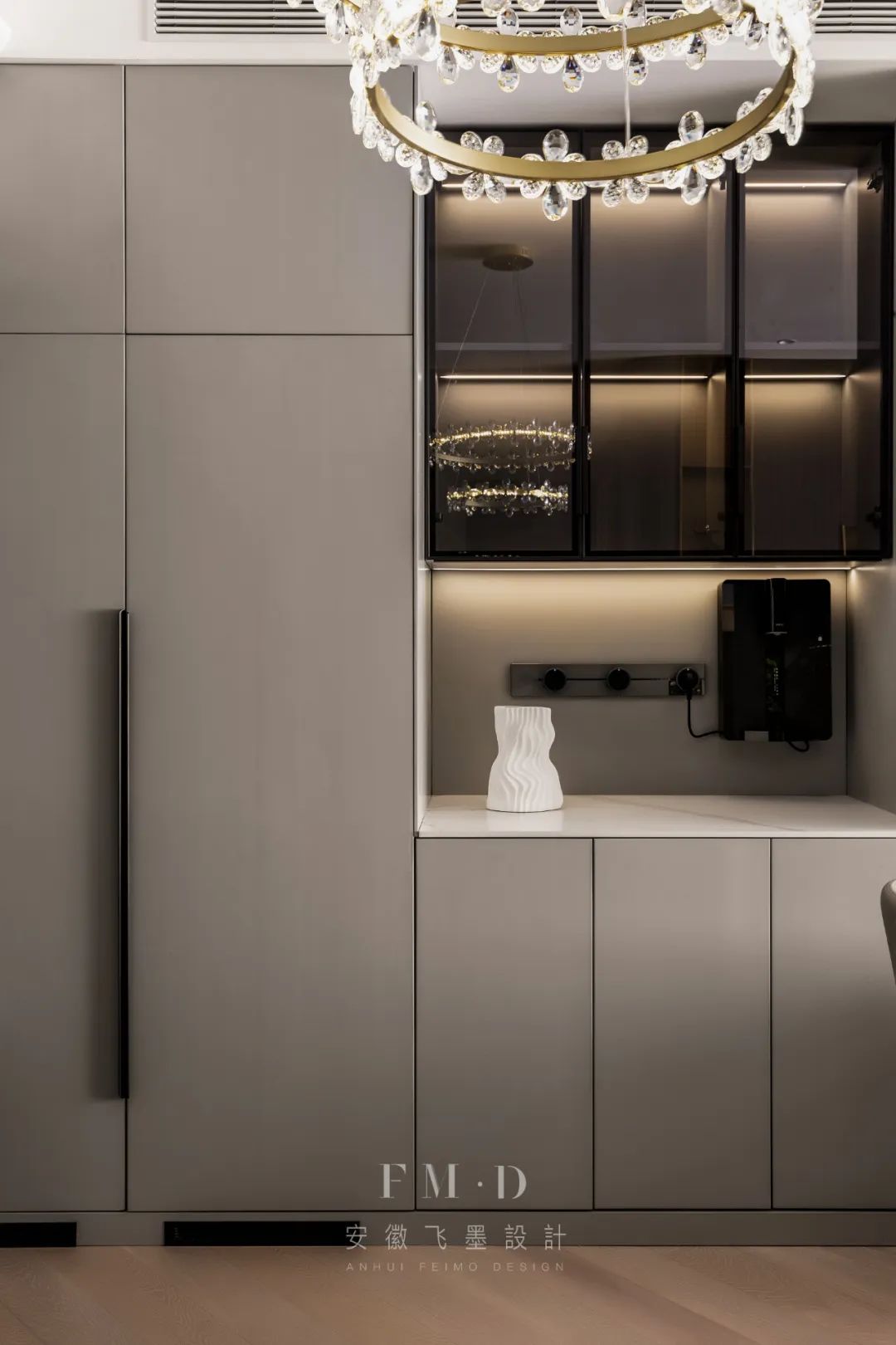 2020最火旋转楼梯装修大户型,跃层旋转楼梯装修效果图