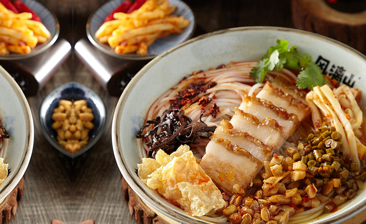 柳州螺蛳粉加盟和培训,全国螺蛳粉培训机构哪家好