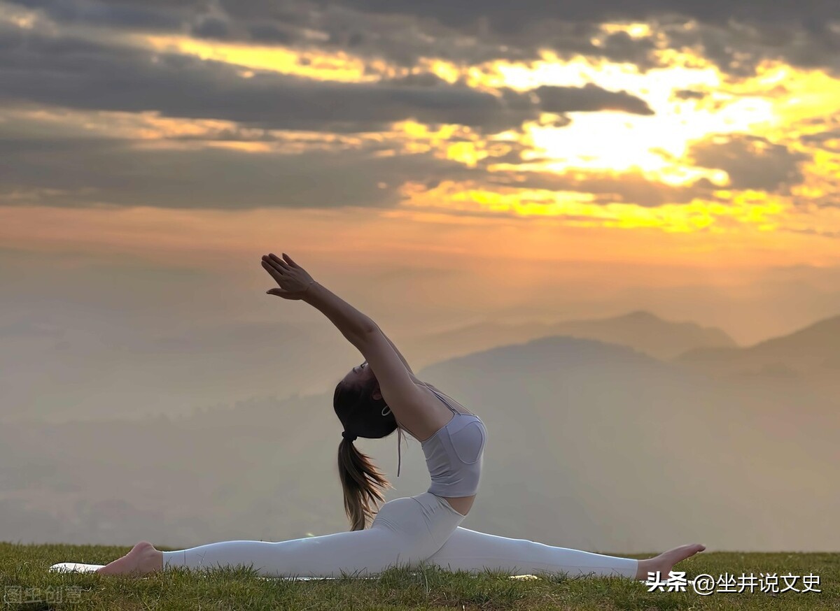 俗语男怕水蛇腰女怕小噘嘴,男怕水蛇腰女怕小撅嘴顺口溜