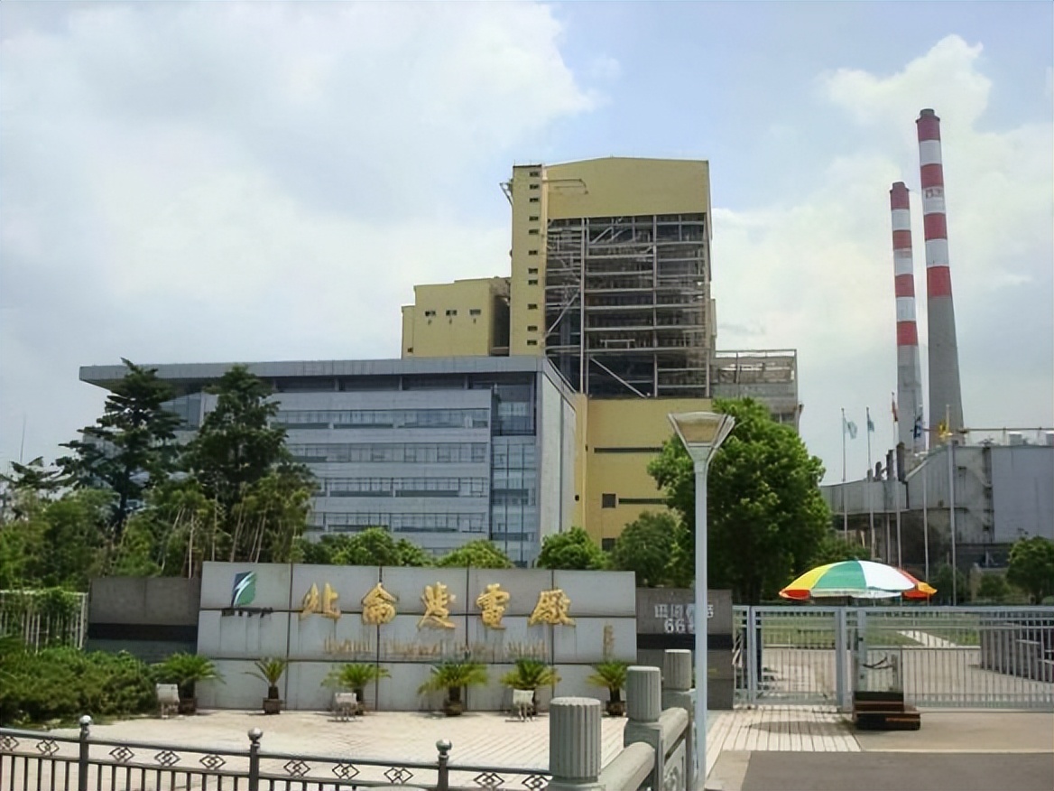 电力局老员工辞职入美籍，项目一投即中，99年忘拿的电脑揭开真相