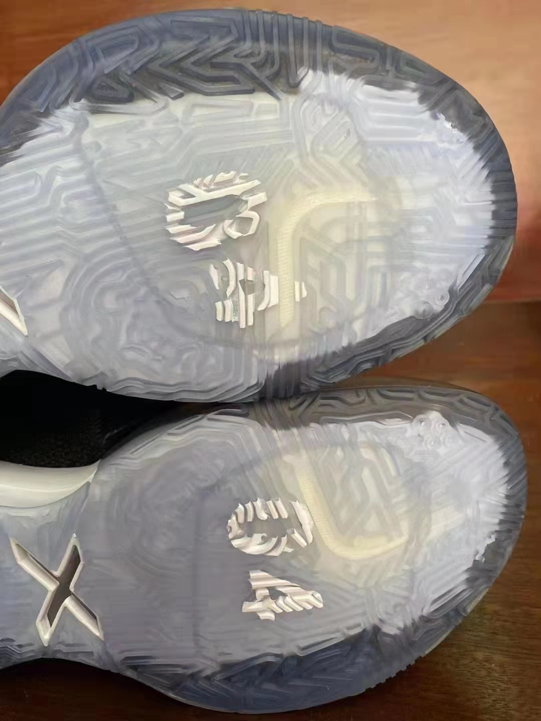 lebron21詹姆斯实战,lebron20新配色透气性