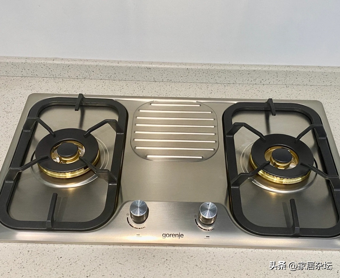 燃气灶为何差价那么大,燃气灶600和3000的有什么区别