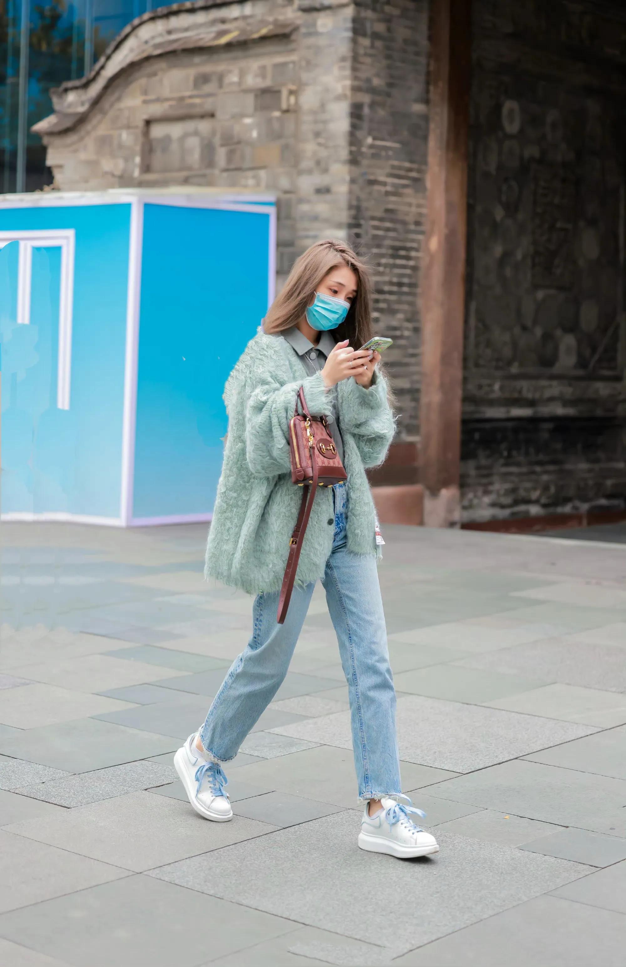 看街拍识包包：Gucci哪些包款最受欢迎？10组穿搭告诉你