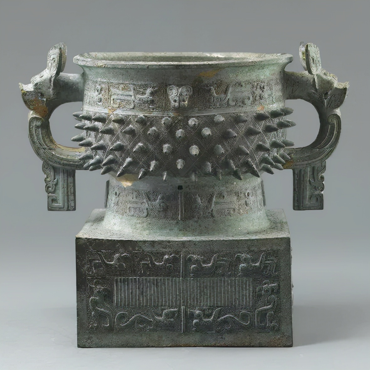 冬奥奖牌有哪些中华传统文化元素,冬奥纪念奖牌长什么样