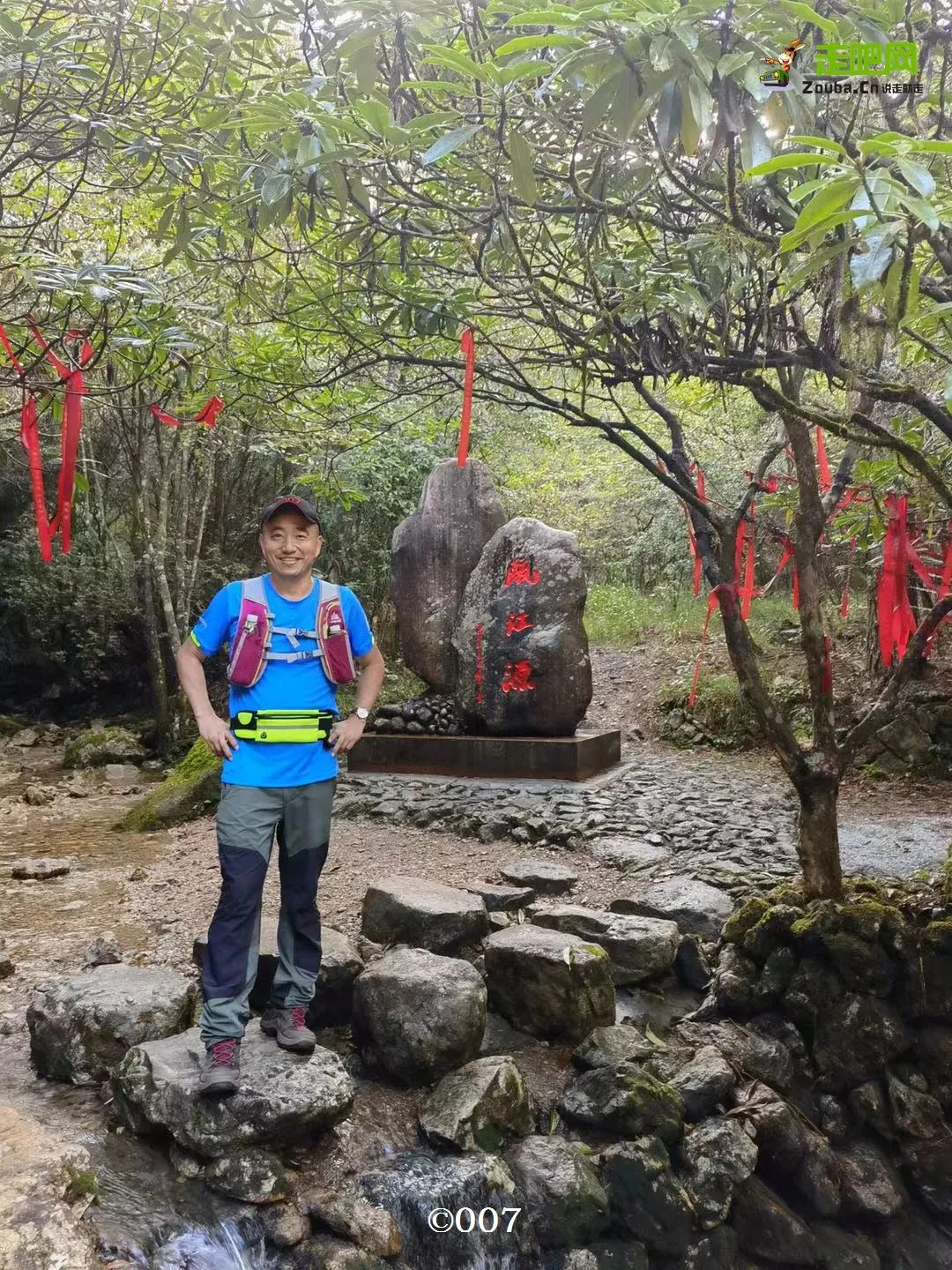 他16岁白手起家,立下十一个“亿”的目标,50岁已走过世界120国