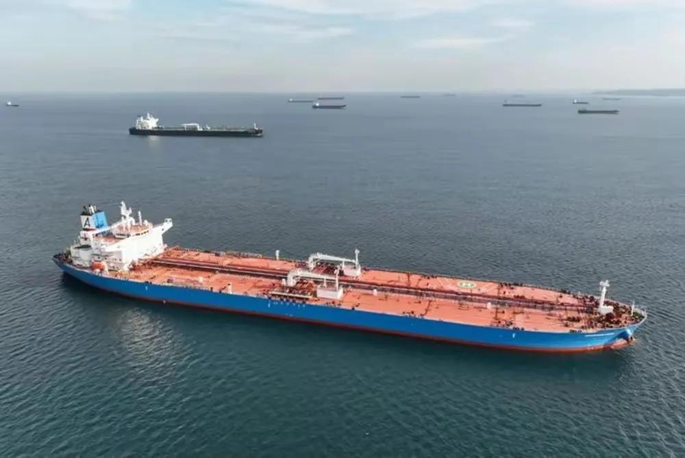 我国歼16战机拦截美战机视频,歼16南海拦截美侦察机