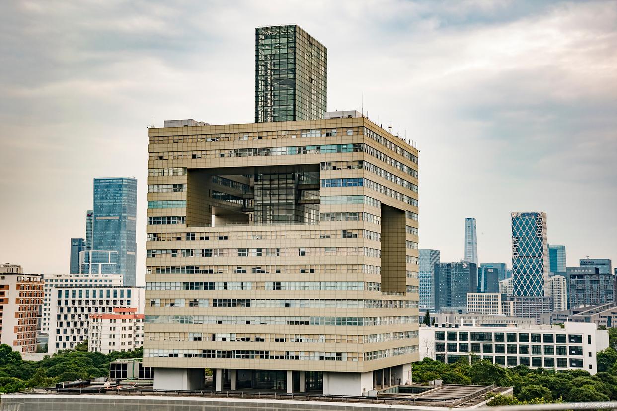 深圳大学211什么意思,深圳大学比得上211吗