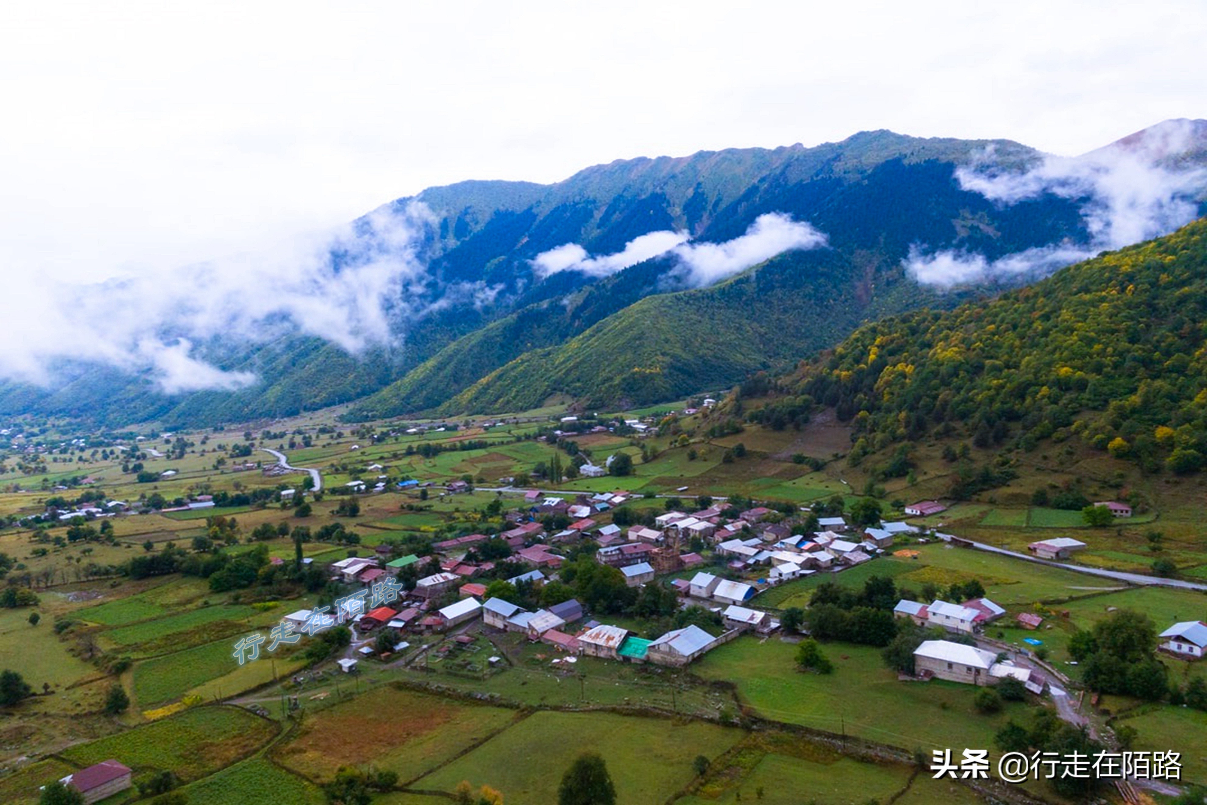 环游黑海第一个难关：海关盘查六个小时，靠一句话成功入境