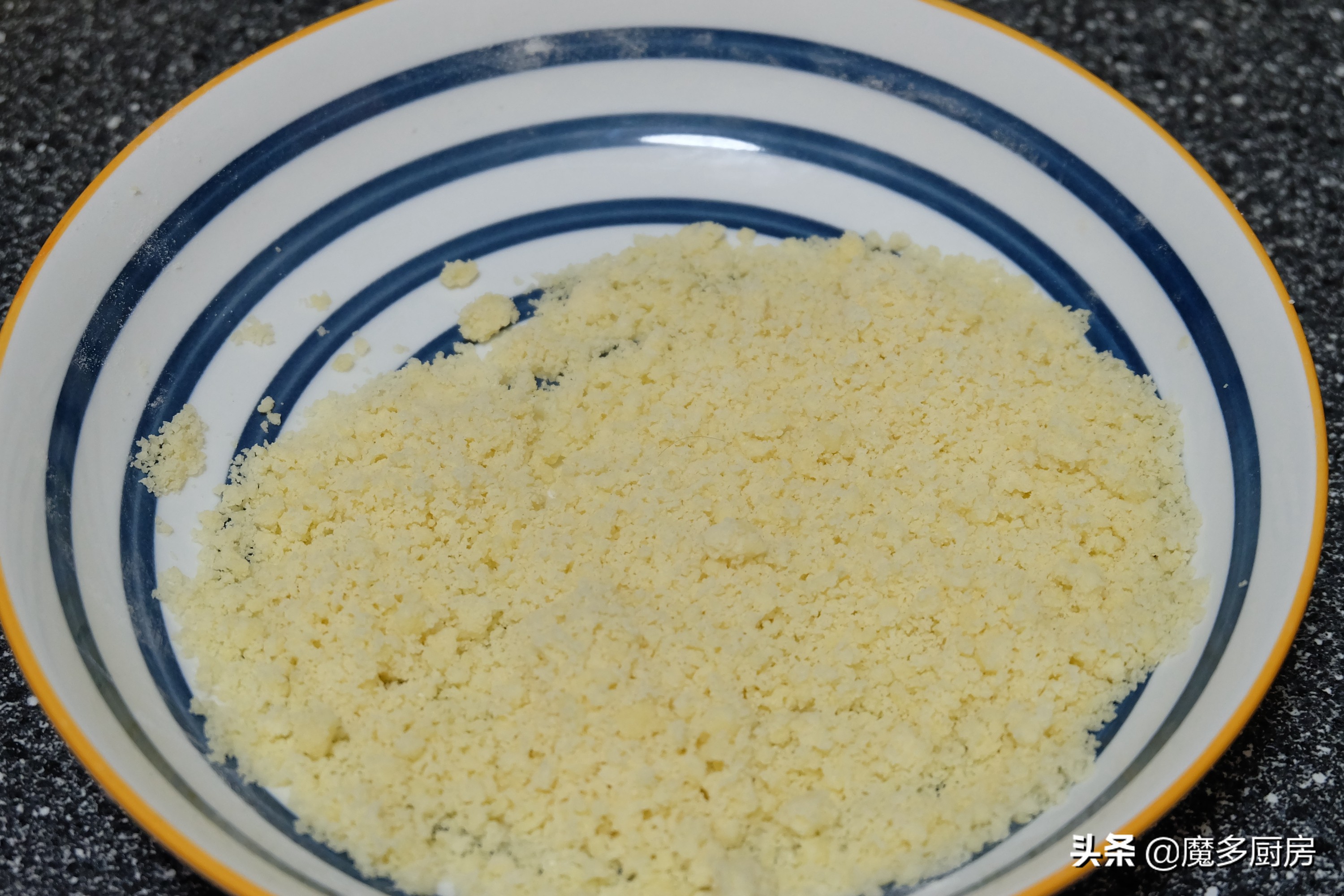 家常面包怎么做松软好吃,在家怎样做面包又松又软视频教程