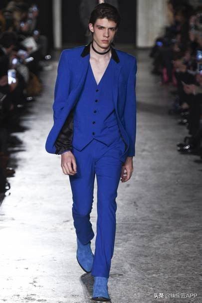 宝石蓝调克莱因蓝,宝石克莱因蓝