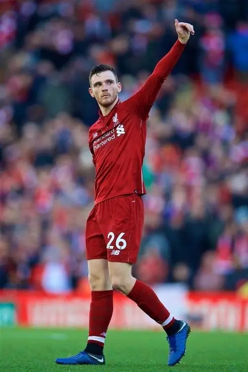 世界公认十大顶级左后卫,当今足坛十大左后卫