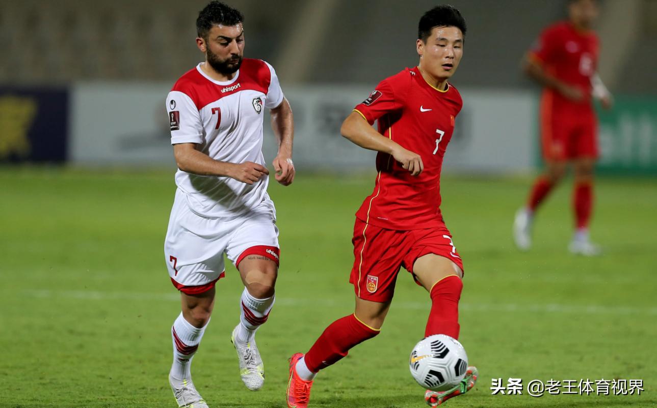 4位女足留洋球员站稳脚跟，男足收获武磊接班人和国产克鲁伊夫？