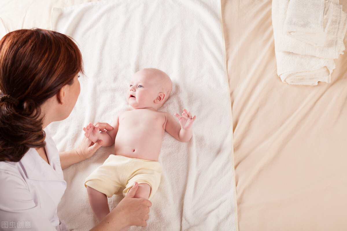 北京请月嫂一个月多少钱,北京十月阳光月嫂培训费多少钱