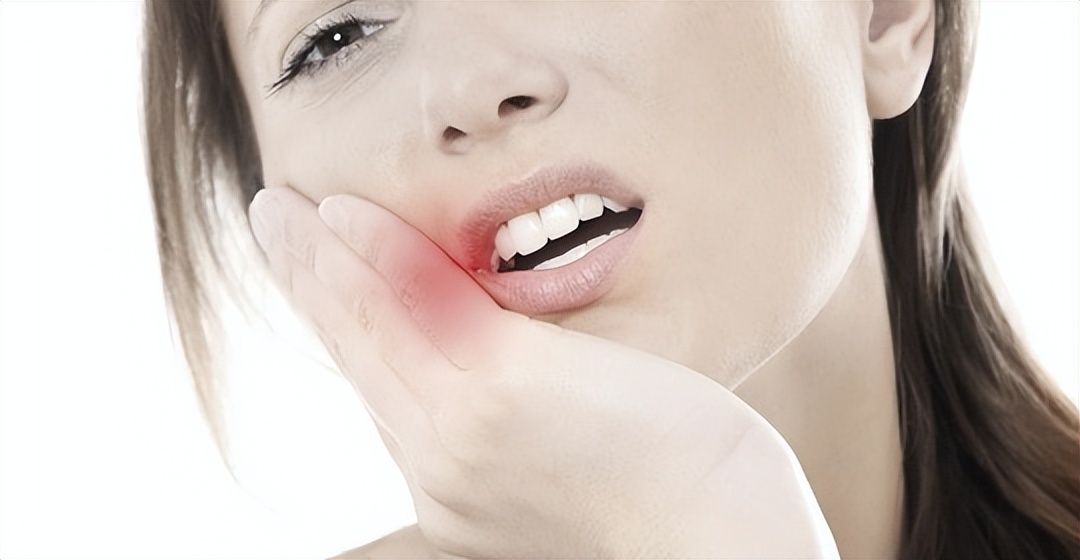 口腔溃疡吃维生素b1b2b12维生素c,有种痛叫口腔溃疡