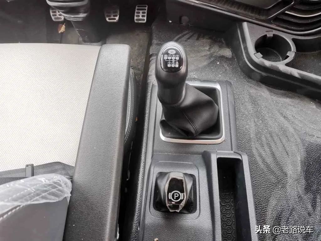 合肥解放j6p560马力牵引车报价,解放j6创富版220马力介绍