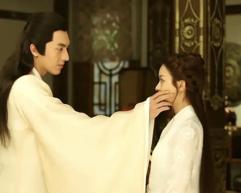 叔系帅哥金世佳,身高190以上的明星金世佳