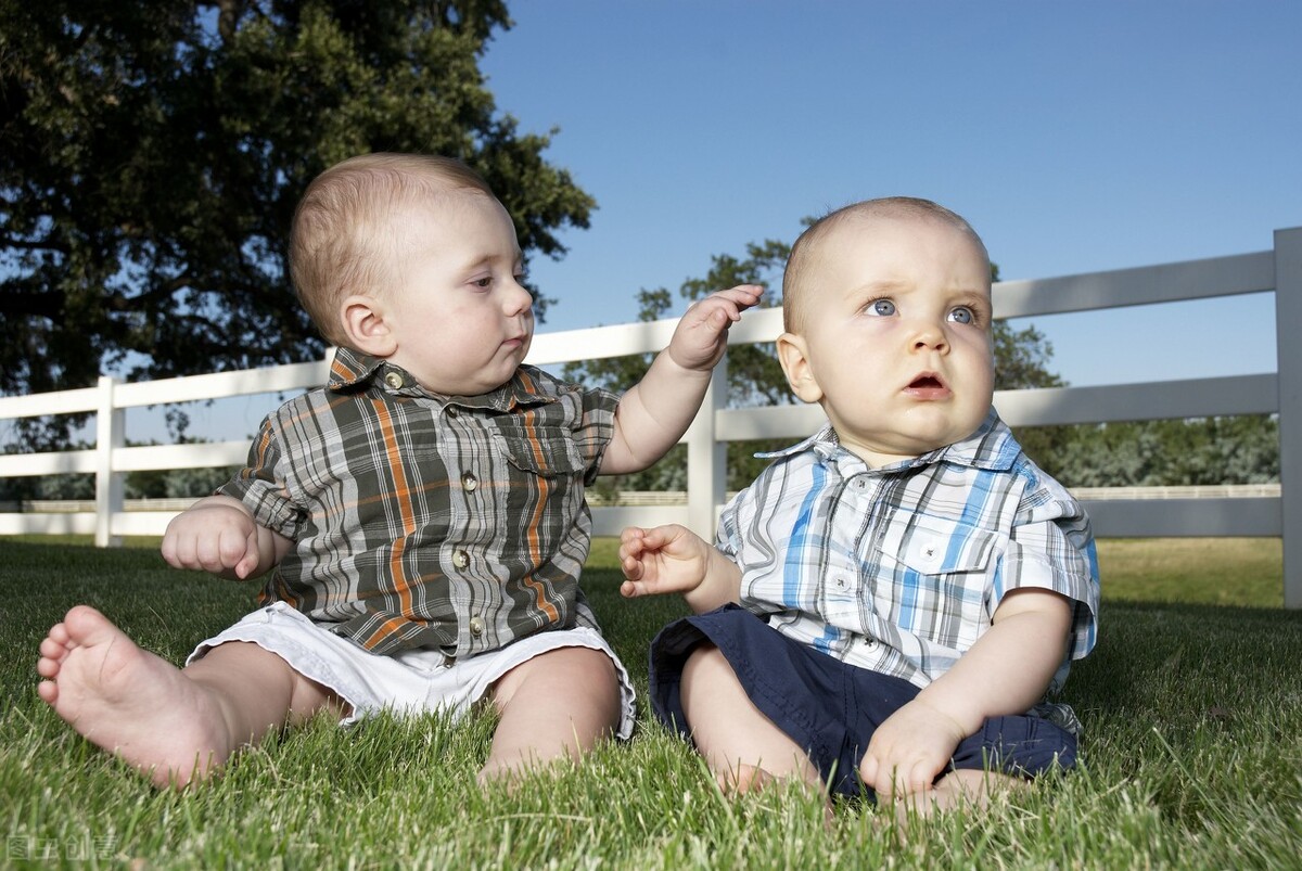 宝宝太黏人分离焦虑怎么办,宝宝老是粘人一放下就哭闹
