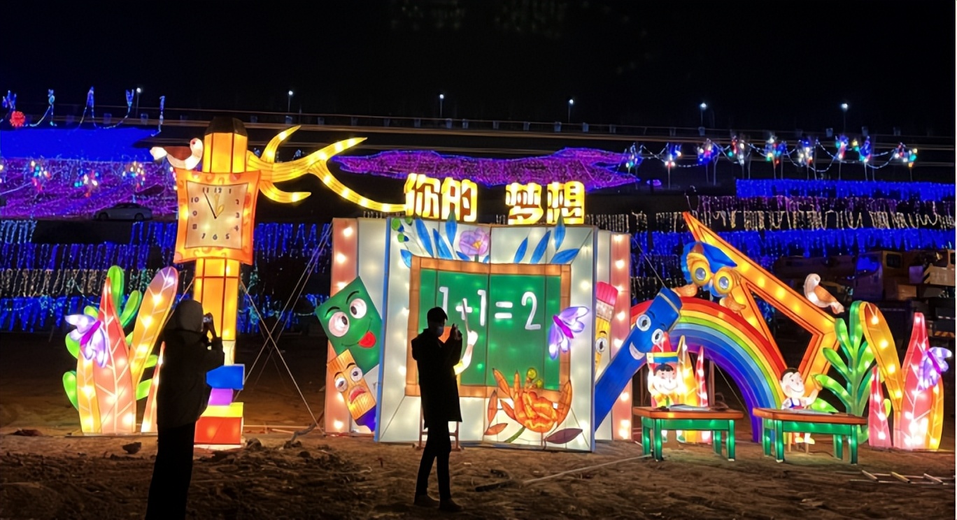 比年味谁更浓？谁能比得过花灯锦簇的栖云！