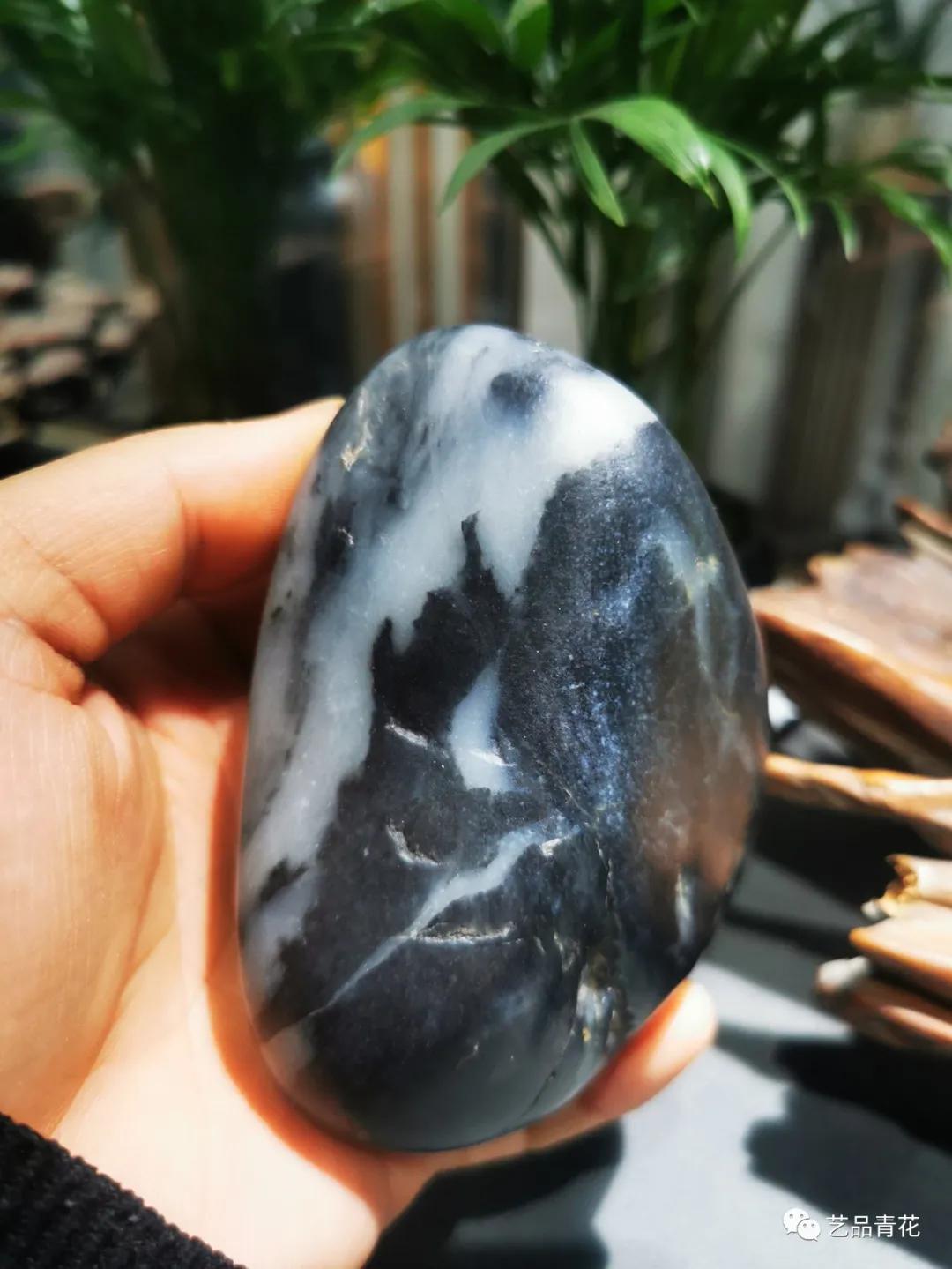 和田顶级青花籽料原石成交价格,青花玉籽料欣赏