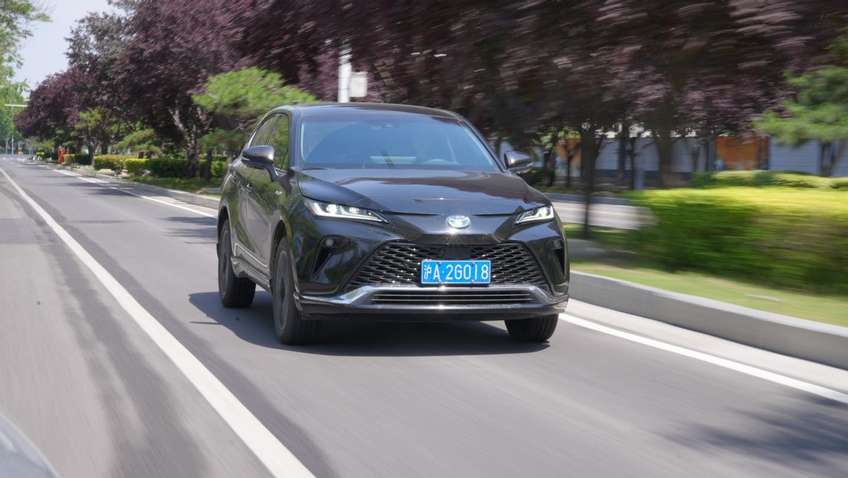 广汽丰田威飒精致高档中型suv首选,广汽丰田suv最新款威飒评价