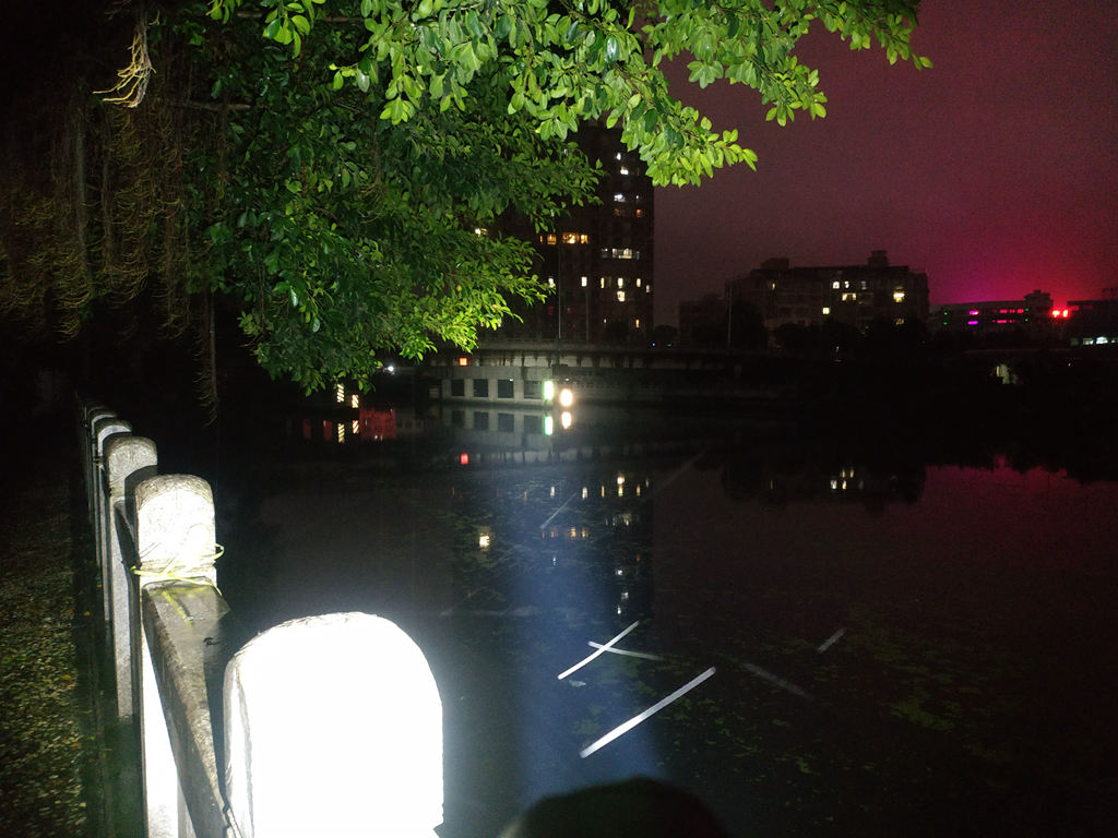 fenixtk22和c7比较,fenix菲尼克斯tk22ue