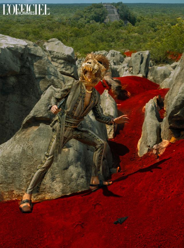 性感时尚的模特遇见大胆的时尚摄影师,会碰撞出怎样的性感火花?