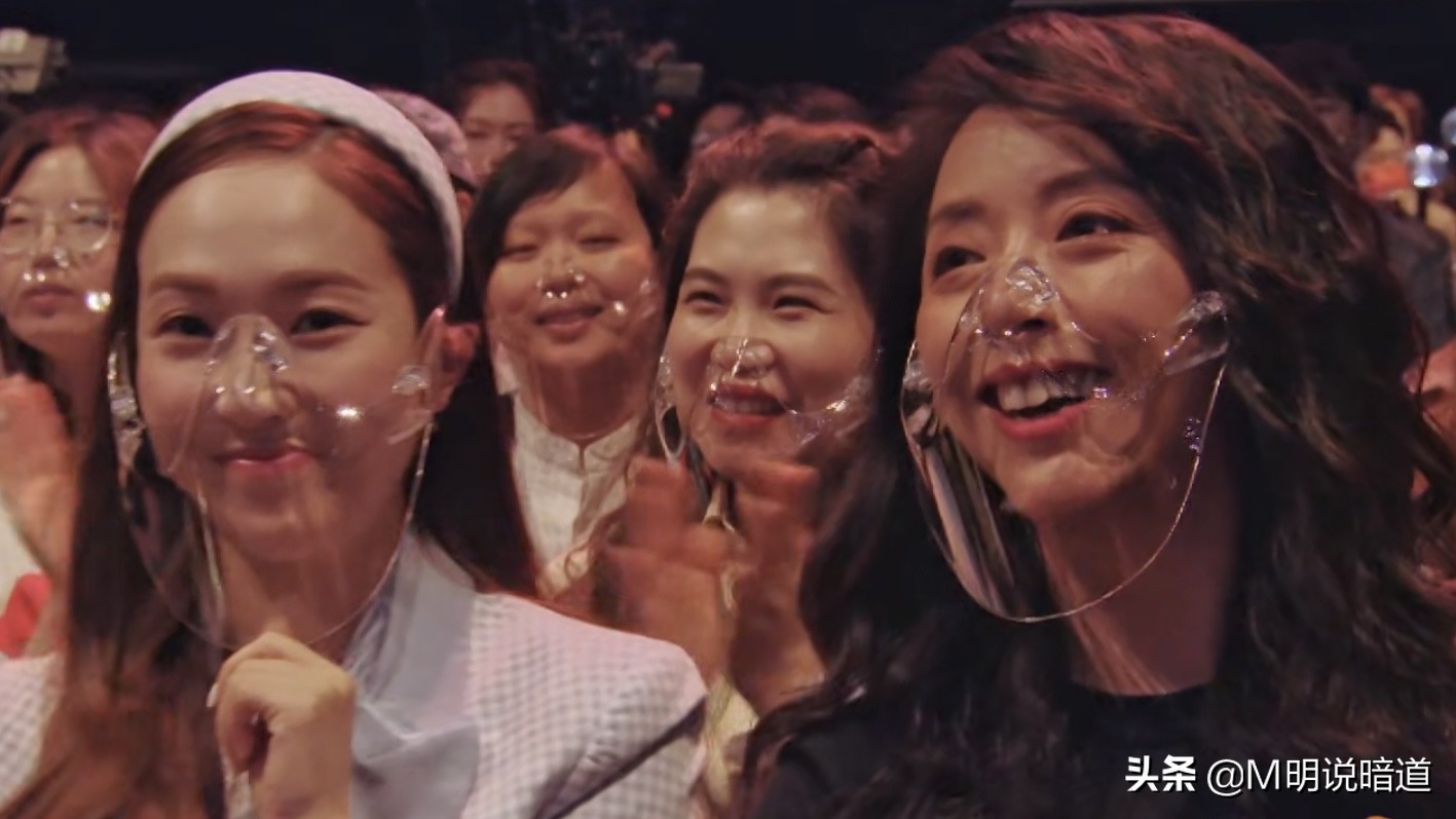 王源破浪哼唱,王源唱如风戴的项链是什么牌子