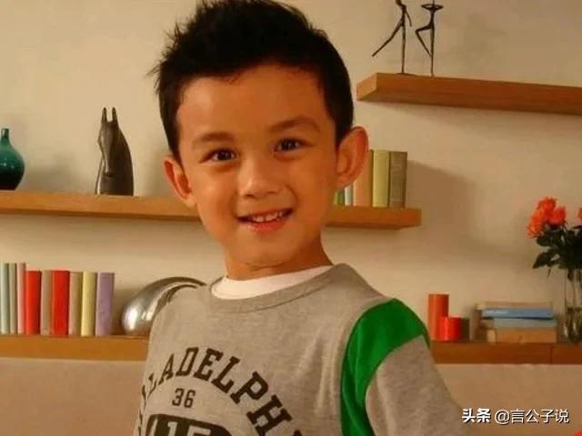 长着兔子脸的男明星有哪些,长得像兔子牙的男明星