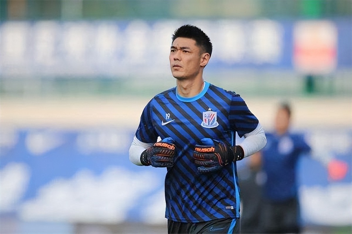 恒大门将曾诚国家队,恒大队长曾诚完整版