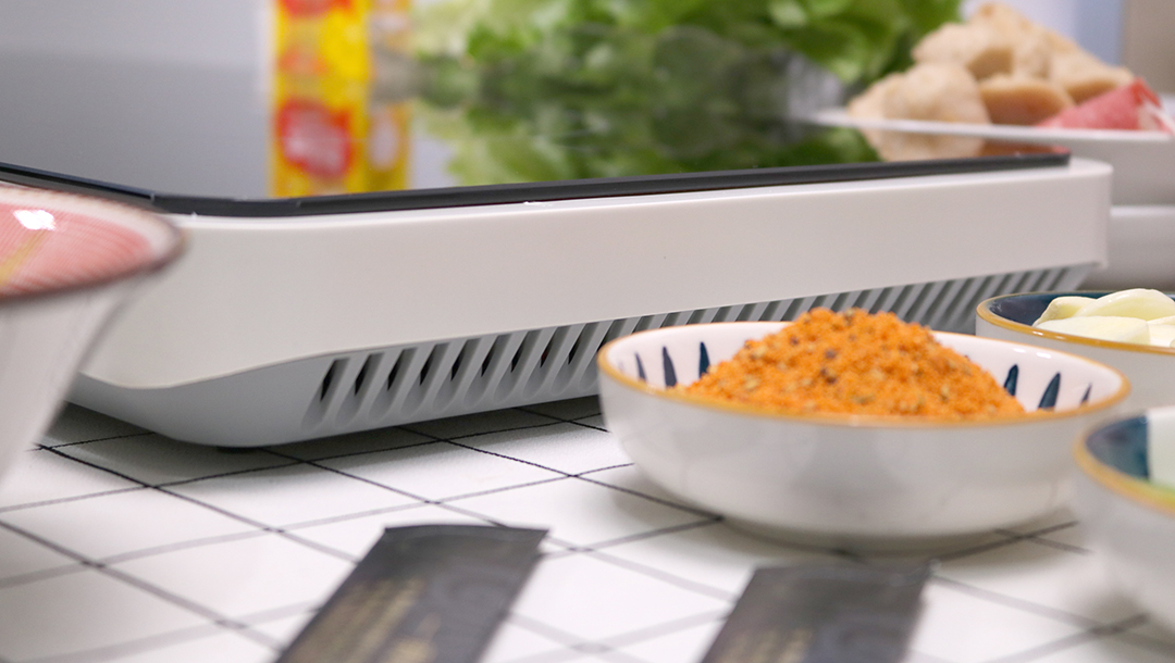 登上饭桌的移动灶台用乐视嗨烤盘才知道在家吃烤肉到底有多香