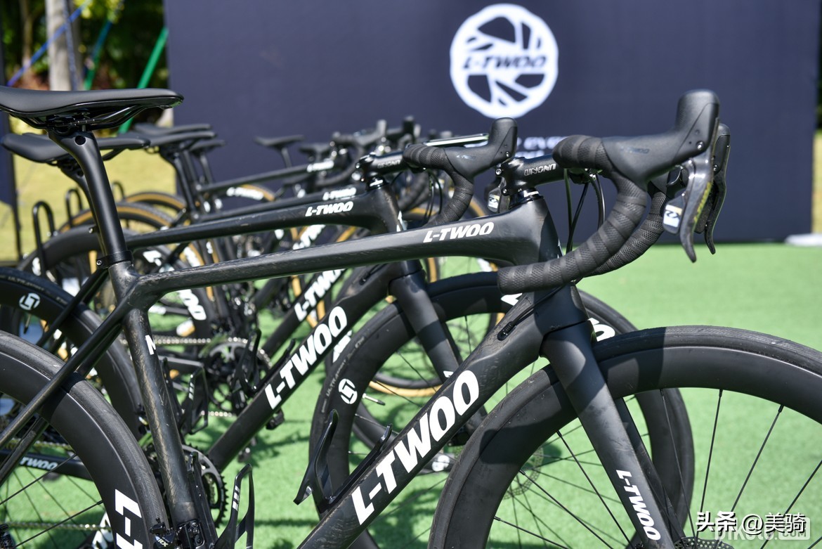 碳纤维公路车油压碟刹,公路碟刹碳纤维轮组推荐